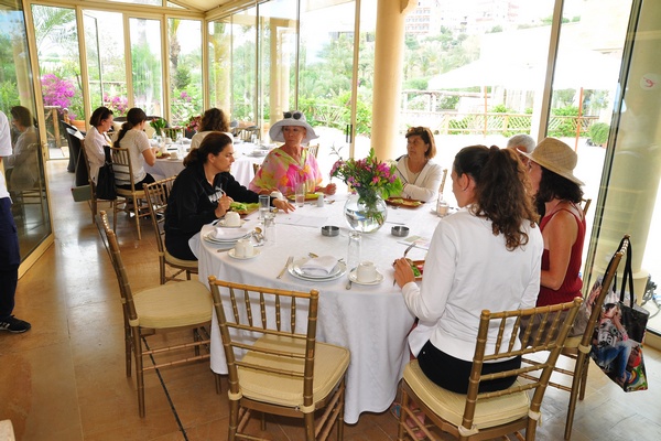 Edde Sands Wellness Cooking Class